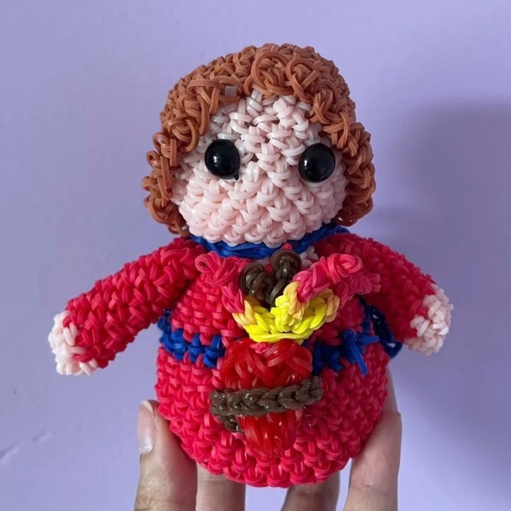 Rainbowloom loomigurumi sacred heart of Jesus tiny tot doll